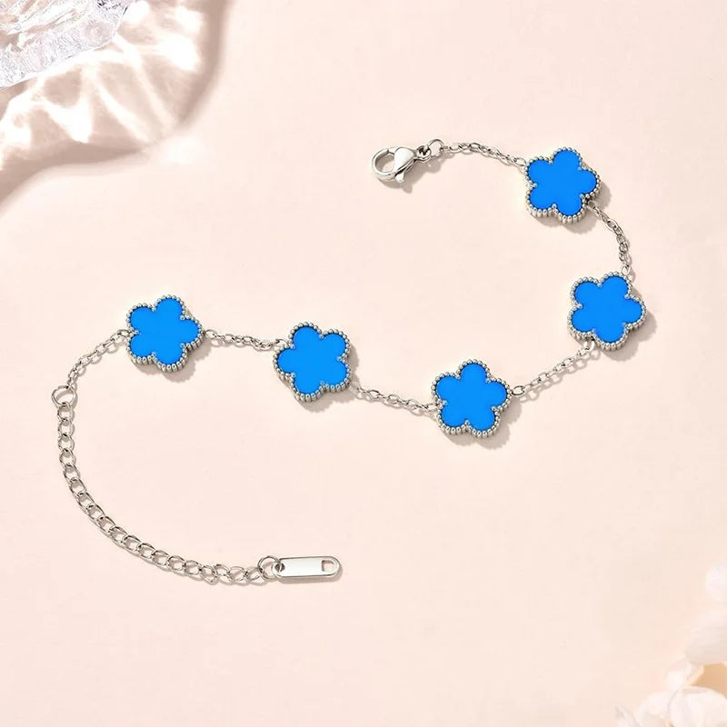 Lucky Clover Women's Hand bracelet